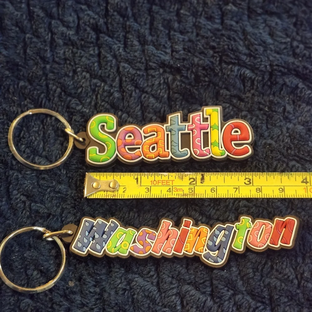 Vintage Seattle Washington Colorful Souvenir Keychains